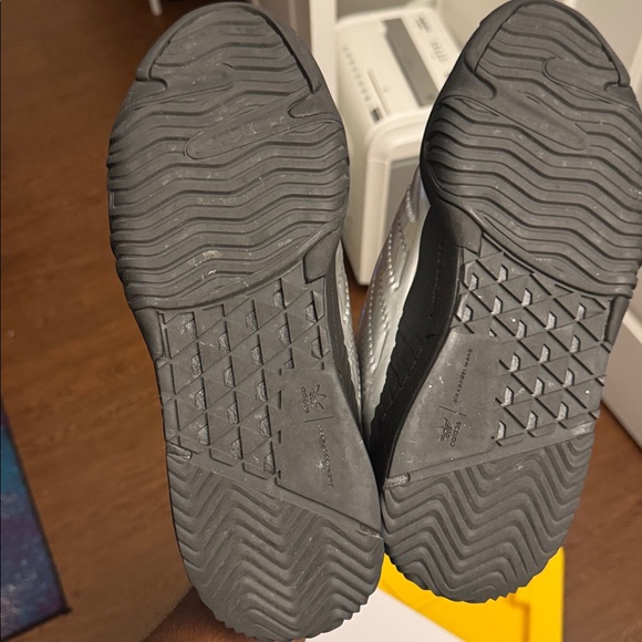 Adidas AW Futureshell Size 9.5 - Picture 4 of 5